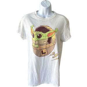 Star Wars Geeknet Grogu “The Child Plate” T-Shirt S White Graphic Tee